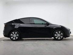 Tesla Model Y Rear-Wheel Drive - ფოტო 5