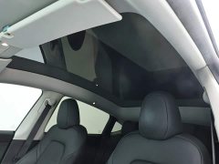 Tesla Model Y Rear-Wheel Drive - ფოტო 8