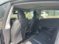 Tesla Model Y Rear-Wheel Drive - ფოტო 5