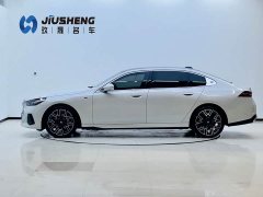 BMW 5 Series 530Li Luxury M Sport Package - ფოტო 3