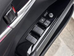 Toyota Camry 2.0G Luxury - photo 15
