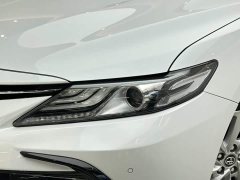 Toyota Camry 2.0G Luxury - photo 17