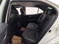 Toyota Camry 2.0G Luxury - photo 9