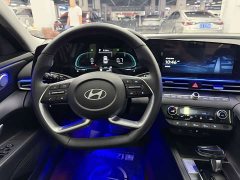Hyundai Elantra 2023 1.5L CVT Luxury - ფოტო 10