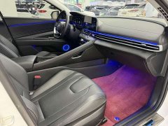 Hyundai Elantra 2023 1.5L CVT Luxury - ფოტო 8