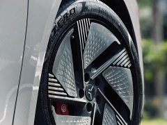 FAW Red Flag EH7 2024 640 Pro AWD Honor Edition - ფოტო 2