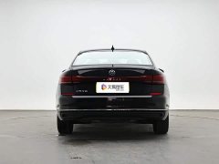 Volkswagen Passat Outstanding Edition 280TSI Business Version - ფოტო 4