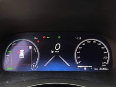 Toyota Crown Venza 2.5L HEV AWD Premium - ფოტო 14