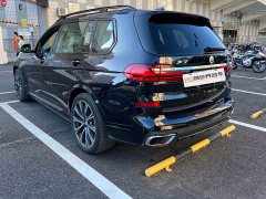 BMW X7 xDrive40i Executive M Sport Package - ფოტო 4