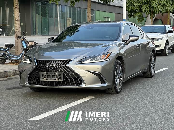 Lexus ES 200 Excellence Edition