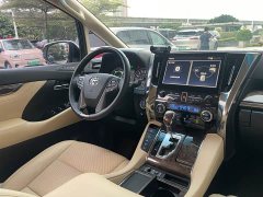 Toyota Vellfire 2020 Dual Motor 2.5L HV Premium Edition - ფოტო 10