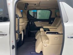 Toyota Vellfire 2020 Dual Motor 2.5L HV Premium Edition - ფოტო 15