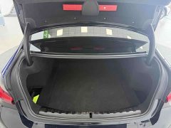 BMW 3 Series 320i M Sport Package - ფოტო 15