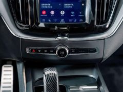 Volvo XC60 B5 AWD Smart Luxury Edition - ფოტო 11
