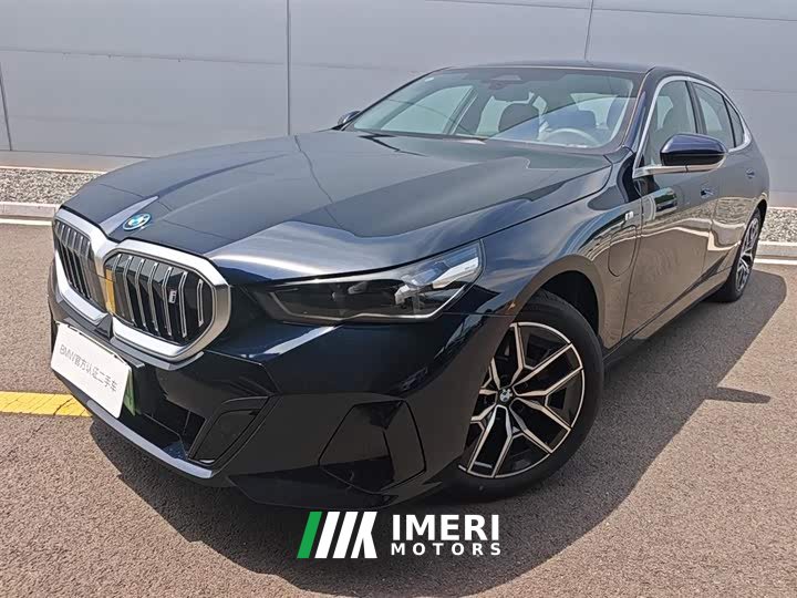 BMW i5 eDrive 35L M Sport Package - ავტომობილი ჩინეთიდან