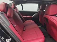 BMW i5 eDrive 35L M Sport Package - ფოტო 14