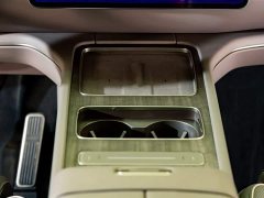 NIO ES8 Six-Seat Executive Luxury Edition - ფოტო 16