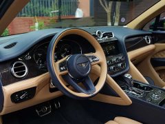 Bentley Bentayga 4.0T V8 - ფოტო 7