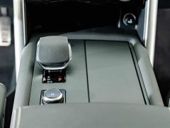 Land Rover Discovery Facelift 360PS R-Dynamic S - ფოტო 15