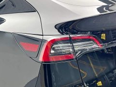 Tesla Model Y Standard Range RWD - ფოტო 10