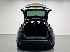 Tesla Model Y Standard Range RWD - ფოტო 12