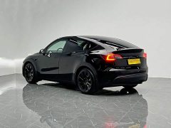 Tesla Model Y Standard Range RWD - ფოტო 4
