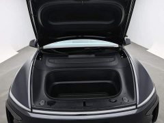 Tesla Model Y Rear-Wheel Drive - ფოტო 16