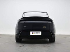 Tesla Model Y Rear-Wheel Drive - ფოტო 4