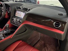 Bentley Bentayga 4.0T V8 Long Wheelbase - ფოტო 11