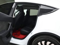 Tesla Model Y Rear-Wheel Drive - ფოტო 14