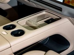 Li Auto i8 2025 Standard Edition - ფოტო 20