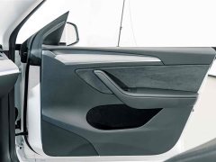 Tesla Model Y Rear-Wheel Drive - ფოტო 14