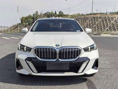 BMW 5 Series 525Li M Sport Package - ფოტო 2