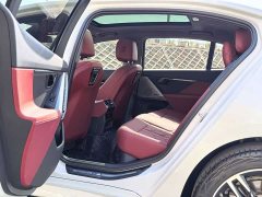 BMW 5 Series 525Li M Sport Package - ფოტო 8