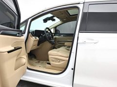 Buick GL8 Land Executive Cabin Smart Enjoyment Edition - ფოტო 10