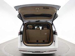 Buick GL8 Land Executive Cabin Smart Enjoyment Edition - ფოტო 8