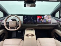Li Auto i6 2025 Two-Wheel Drive Standard - ფოტო 10