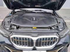 BMW i5 eDrive 35L M Sport Package - ფოტო 13
