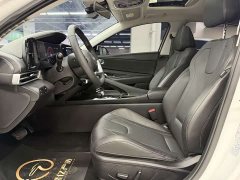 Hyundai Elantra 2022 1.5L CVT Luxury - ფოტო 10