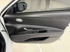 Hyundai Elantra 2022 1.5L CVT Luxury - ფოტო 7