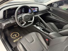 Hyundai Elantra 2022 1.5L CVT Luxury - ფოტო 9