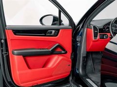 Porsche Cayenne New Energy 2021 Cayenne E-Hybrid 2.0T - ფოტო 16