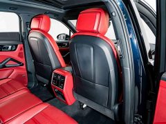 Porsche Cayenne New Energy 2021 Cayenne E-Hybrid 2.0T - ფოტო 20
