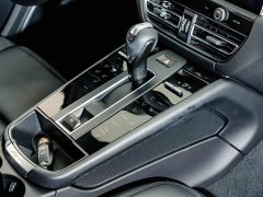 Porsche 2022 Macan 2.0T - ფოტო 18