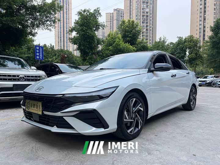 Hyundai Elantra 1.5L CVT Luxury