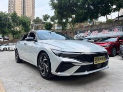 Hyundai Elantra 2023 1.5L CVT Luxury - ფოტო 3