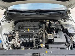 Hyundai Elantra 2023 1.5L CVT Luxury - ფოტო 4