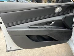 Hyundai Elantra 2023 1.5L CVT Luxury - ფოტო 7