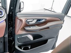 Mercedes-Benz V-Class 2024 V 300 L Long Wheelbase Luxury Edition - ფოტო 15
