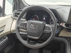 Toyota Sienna 2023 2.5L Hybrid Premium Edition - ფოტო 10